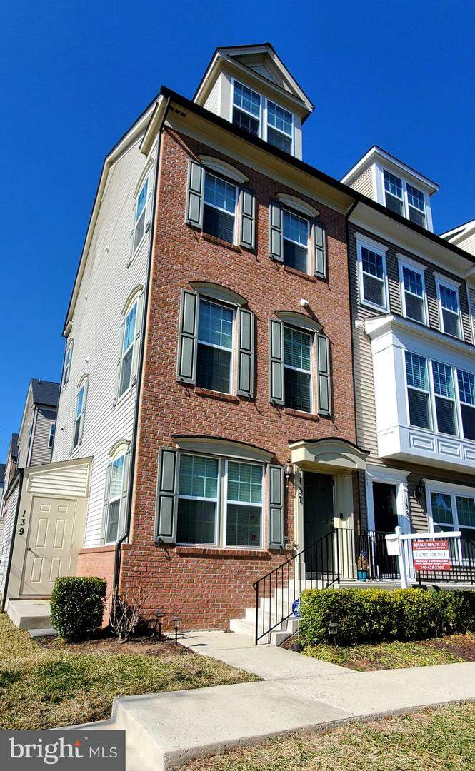 137 Prado Lane, Clarksburg, MD 20871 MLS MDMC2124218 RLAH properties