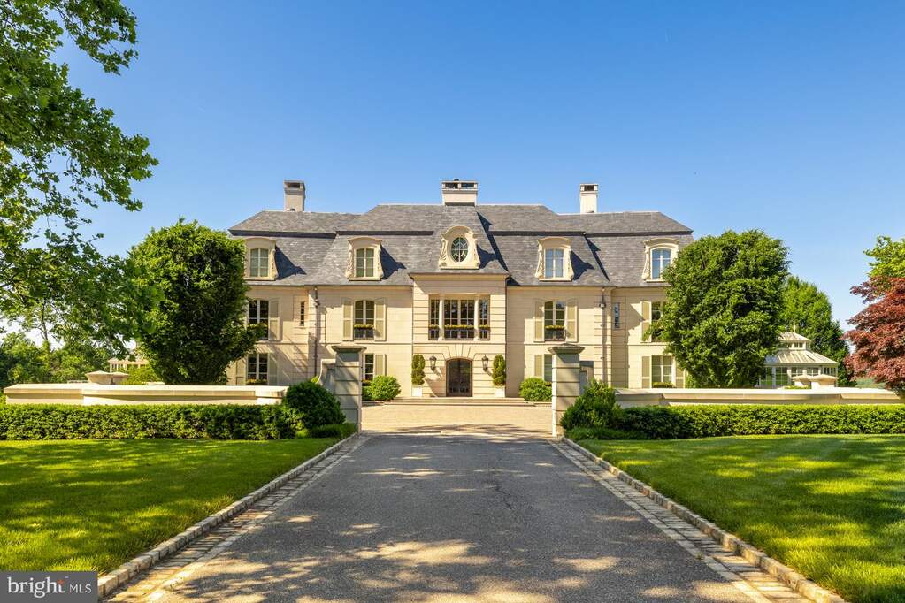 11900 River Road, Potomac, MD 20854