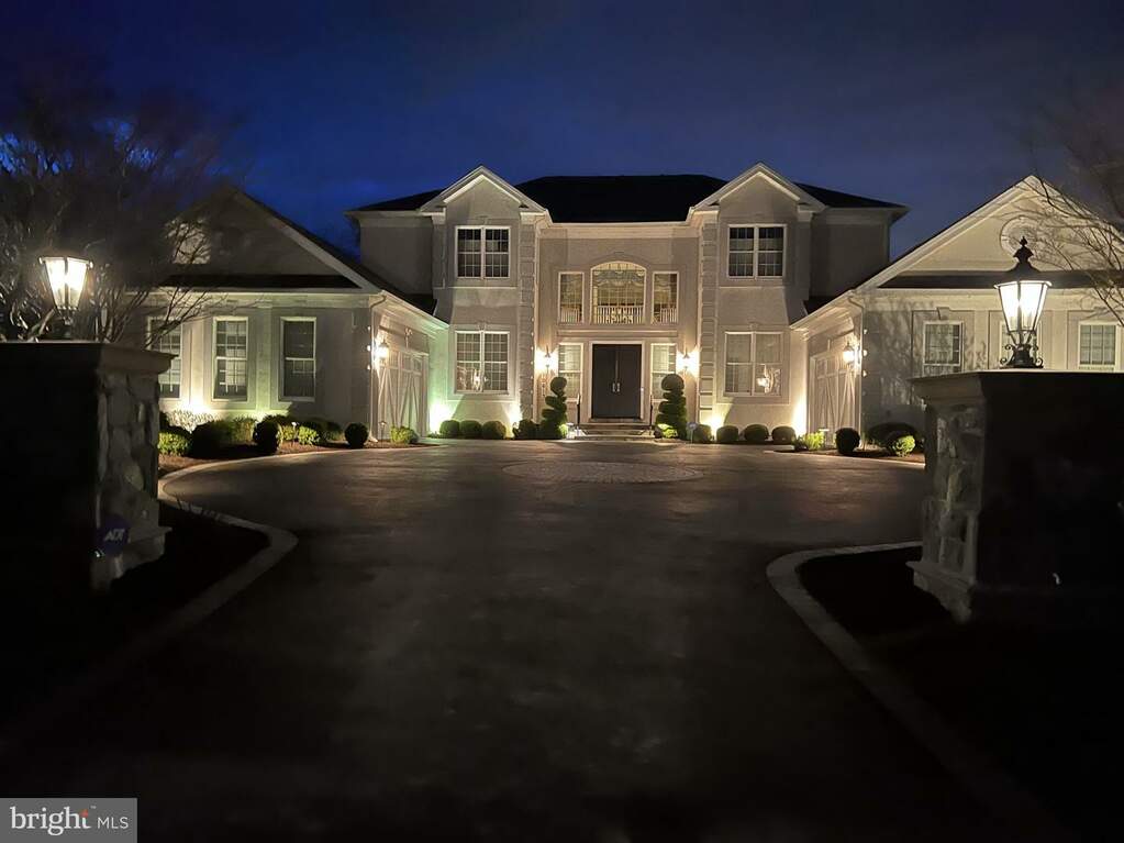 10613 Rivers Bend Lane, Potomac, MD 20854
