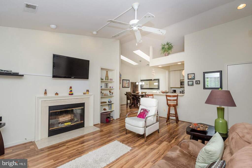 13702 Modrad Way #8 B 33