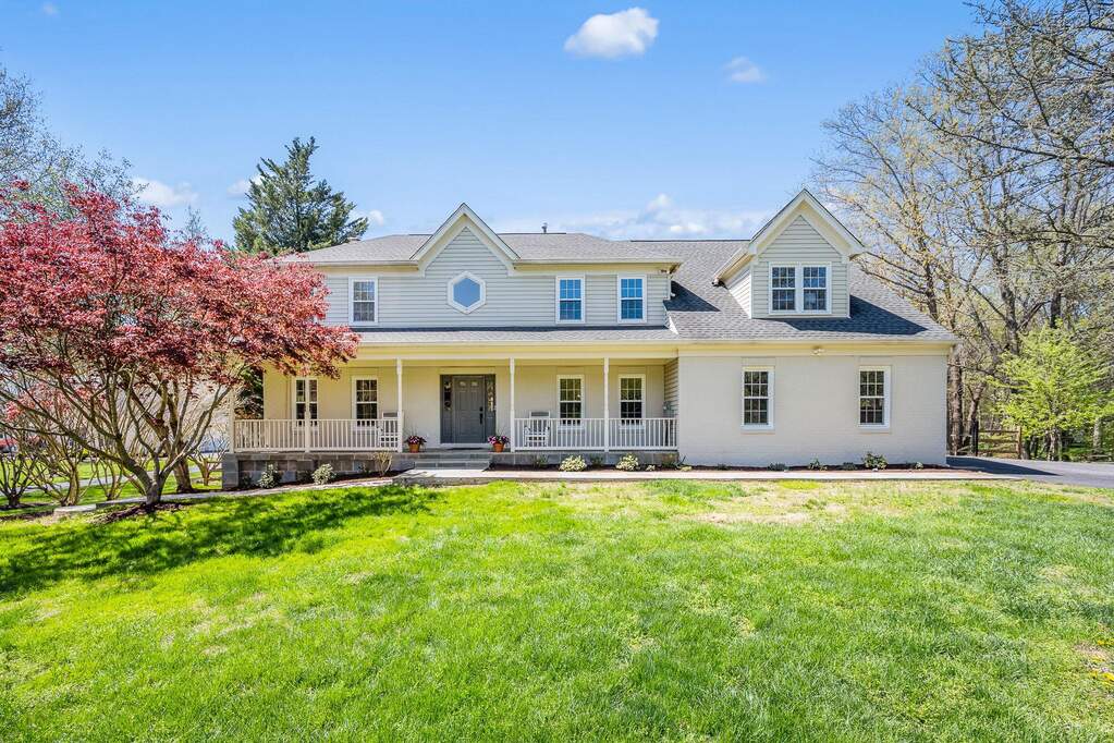 20116 Sweet Meadow Lane, Gaithersburg, MD 20882 - View 2