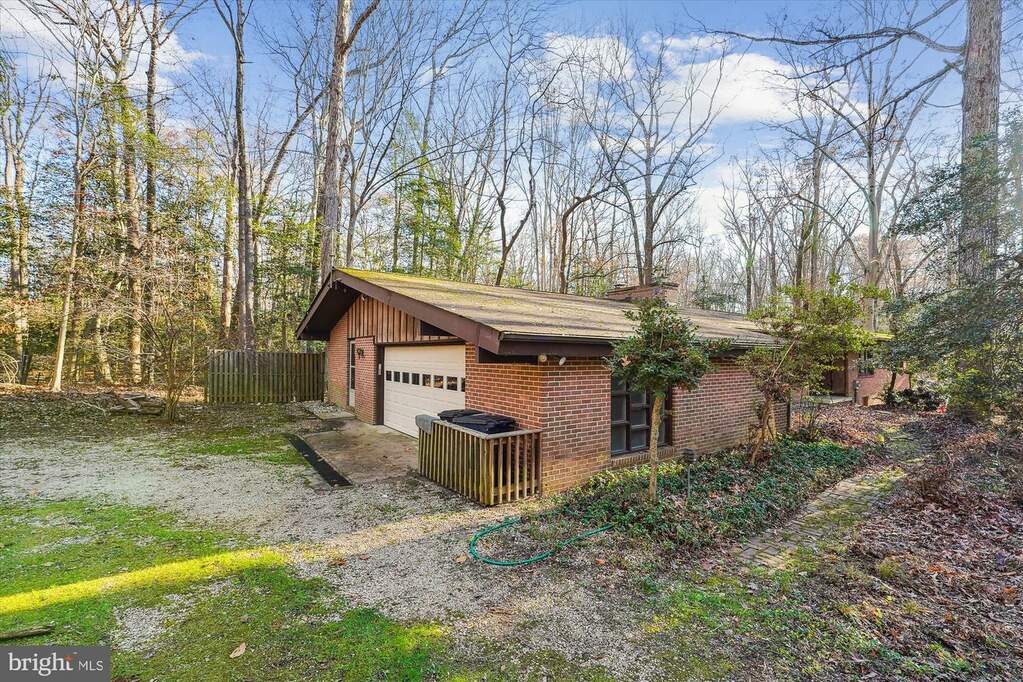 1120 Apple Valley Road, Accokeek, MD 20607 MLS MDPG2093152 RLAH