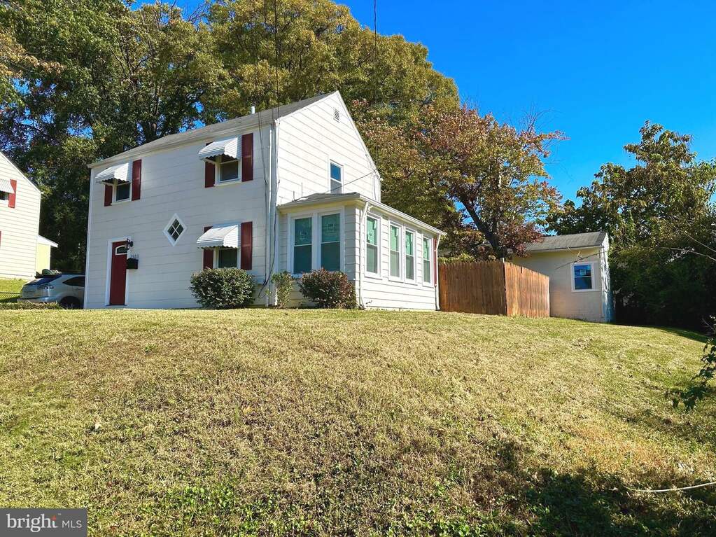 2505 Kent Village Drive, Landover, MD 20785 MLS MDPG2094732 RLAH