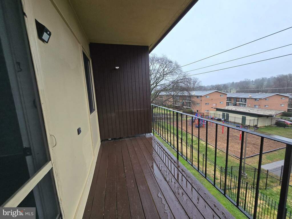 3936 Stone Gate Drive B, Suitland, MD 20746 MLS MDPG2105594 RLAH