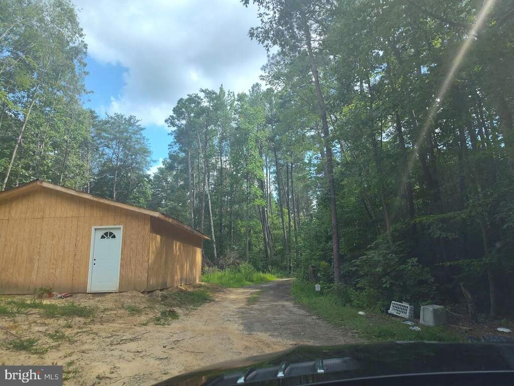 4820 Danville Road, Brandywine, MD 20613 - More