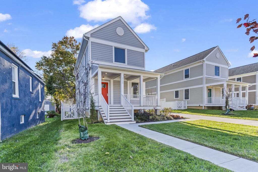 725 60th Place, Capitol Heights, MD 20743 - View 2
