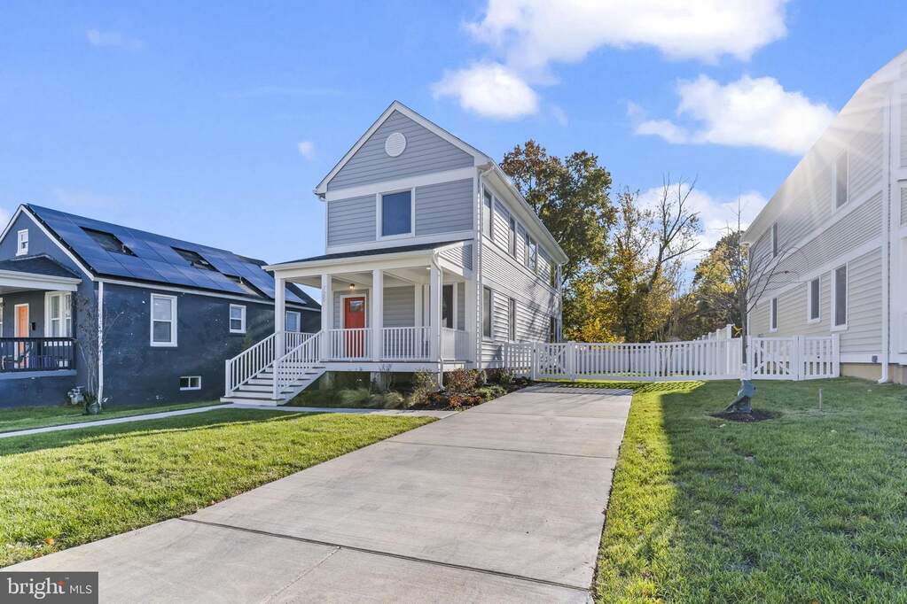 725 60th Place, Capitol Heights, MD 20743 - View 3