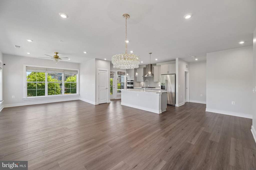 104 Saint Ives Place #402, Oxon Hill, MD 20745 - View 5