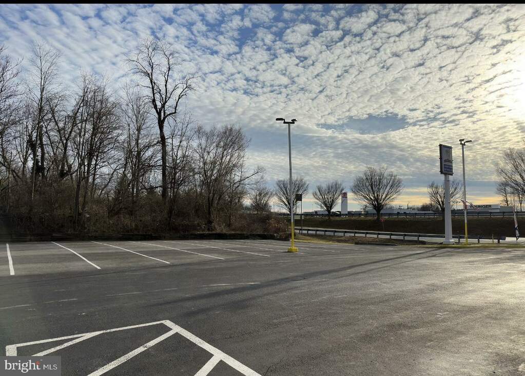 1938 Dual Highway, Hagerstown, MD 21740 MLS MDWA2019578 RLAH