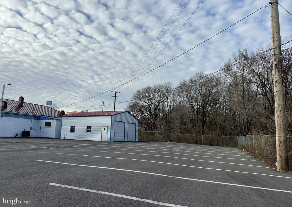 1938 Dual Highway, Hagerstown, MD 21740 MLS MDWA2019578 RLAH