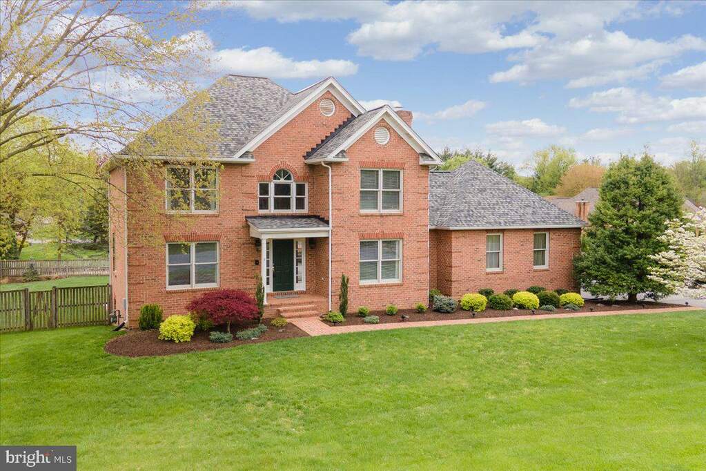 11111 Mahogany Drive, Hagerstown, MD 21742 MLS MDWA2021100 RLAH