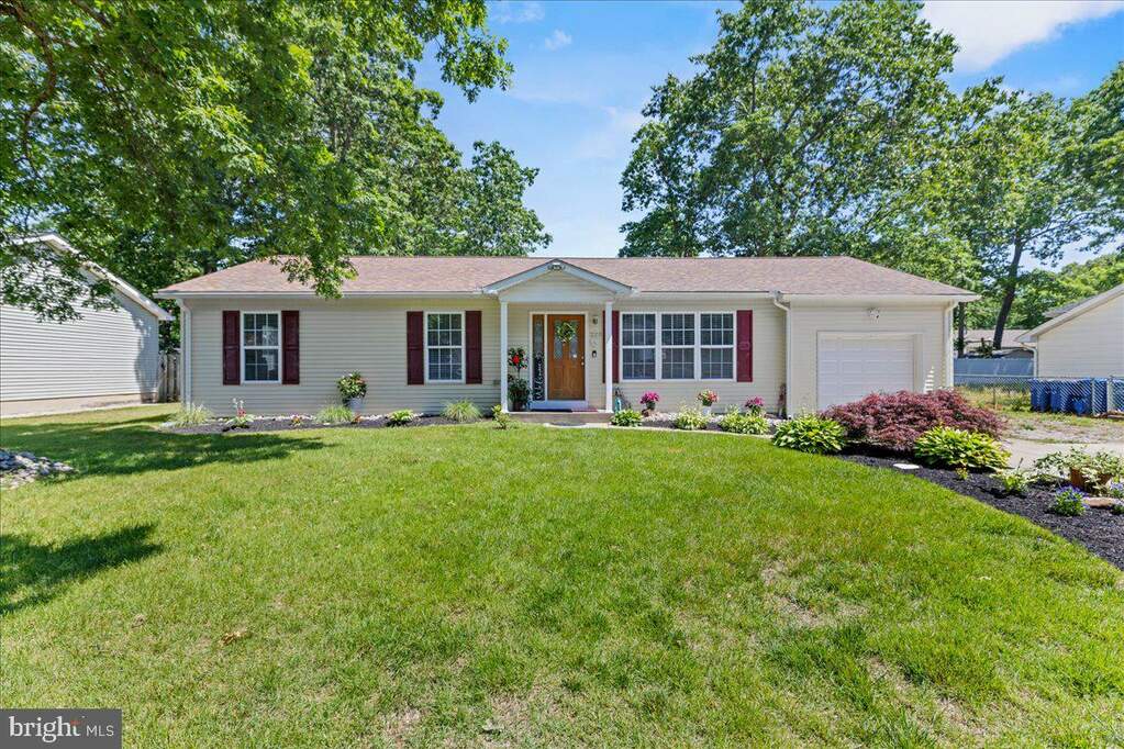 220 Tulip Street, Browns Mills, NJ 08015 MLS NJBL2065822 RLAH