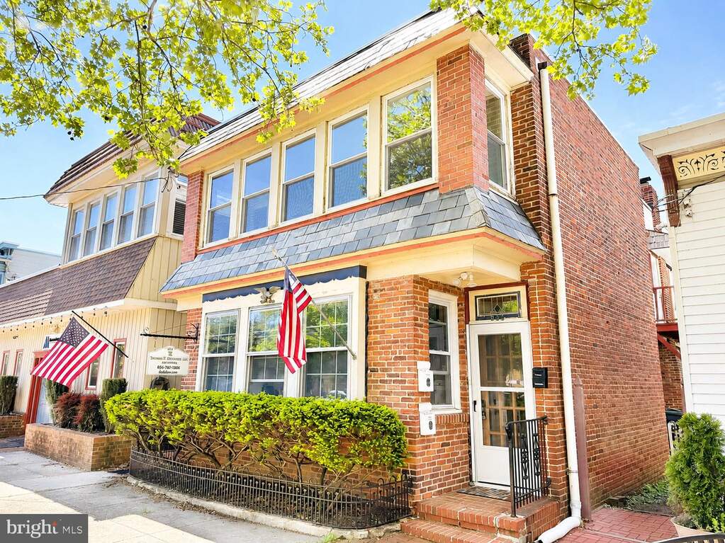 522 Main Street #B, Riverton, NJ 08077, Riverton