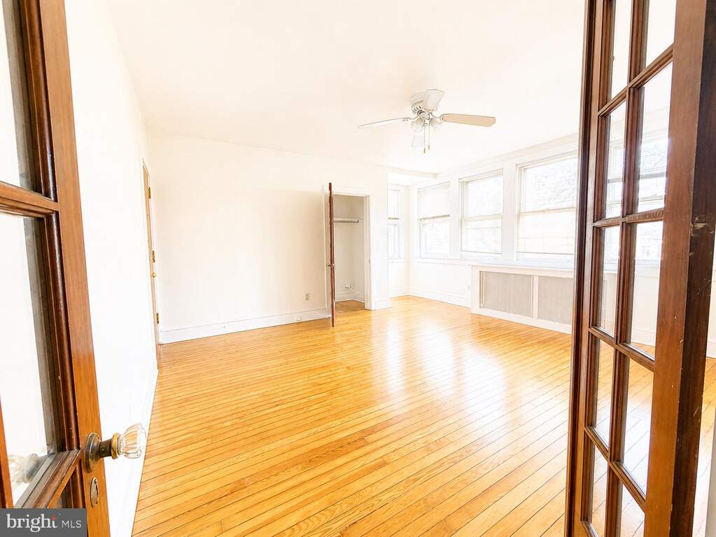 522 Main Street #B, Riverton, NJ 08077 - More