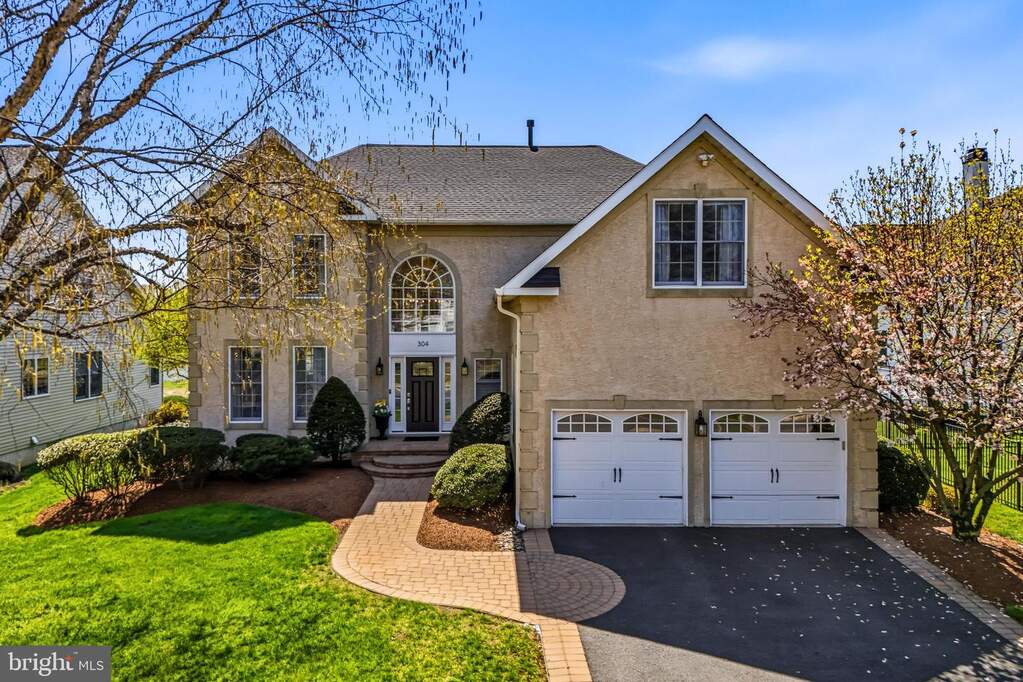 304 Laurel Creek Boulevard, Moorestown, NJ 08057 | MLS# NJBL2109602 ...