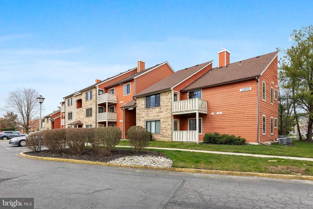 2818 Auburn Court, Mount Laurel, NJ 08054 | MLS# NJBL2120444 | RLAH ...
