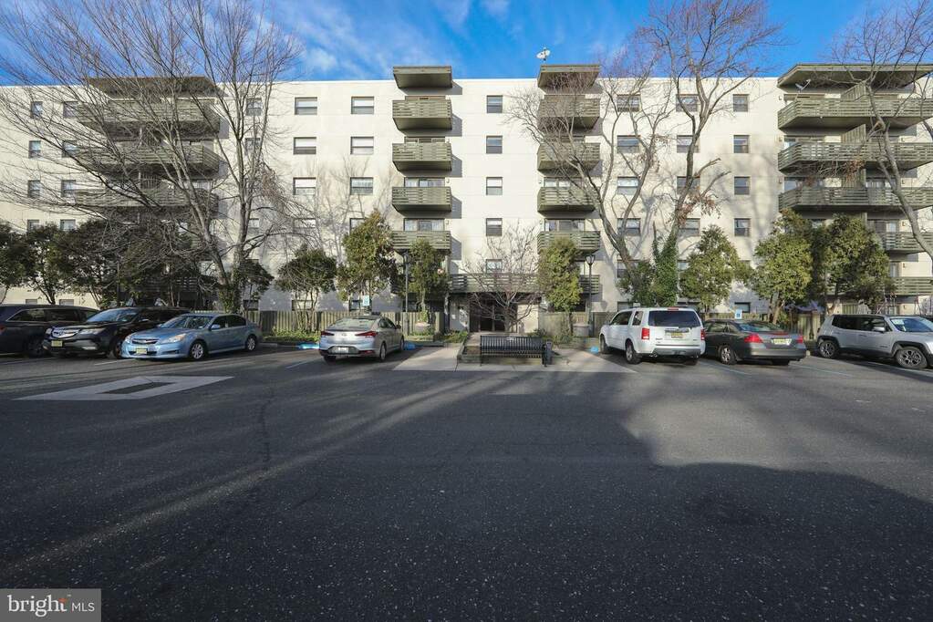 606 Cooper Landing Road B2F, Cherry Hill, NJ 08002 MLS NJCD2060274 RLAH properties