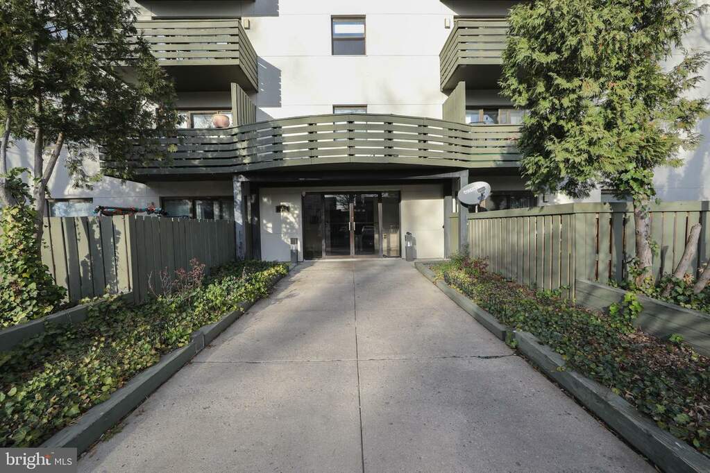 606 Cooper Landing Road B2F, Cherry Hill, NJ 08002 MLS NJCD2060274 RLAH properties