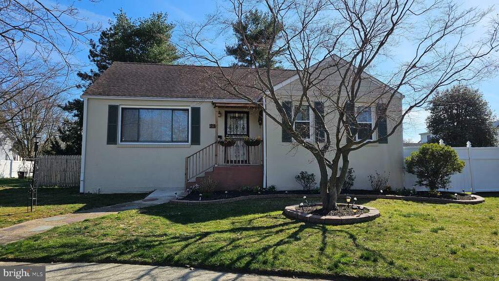 17 Howell Avenue, West Collingswood Heights, NJ 08059 MLS