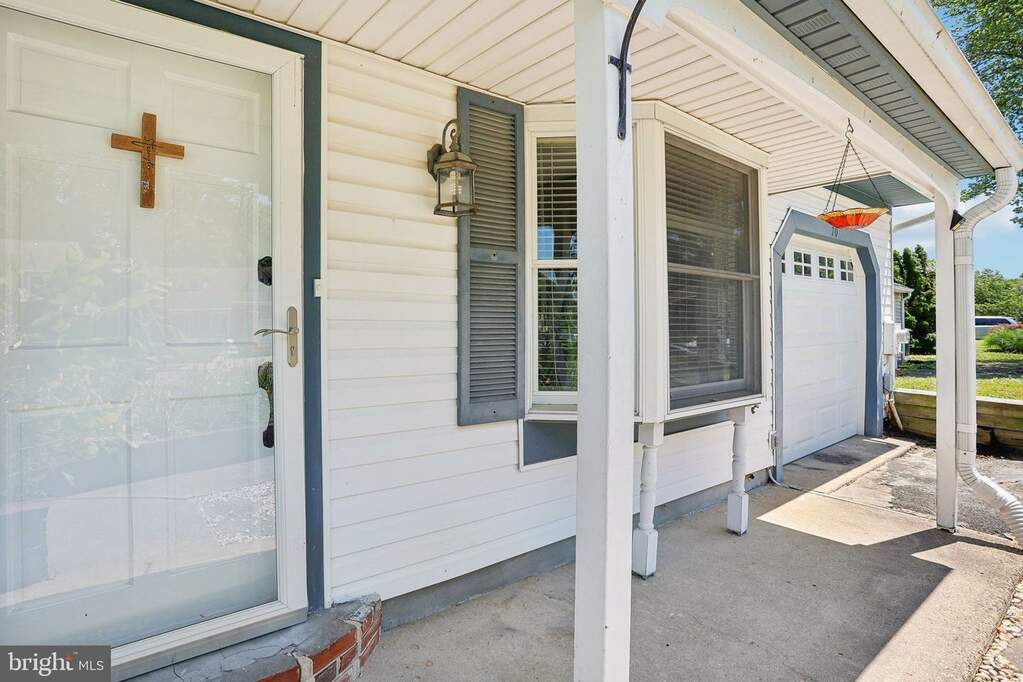 70 Wynnewood Drive, Voorhees, NJ 08043 MLS NJCD2068812 RLAH