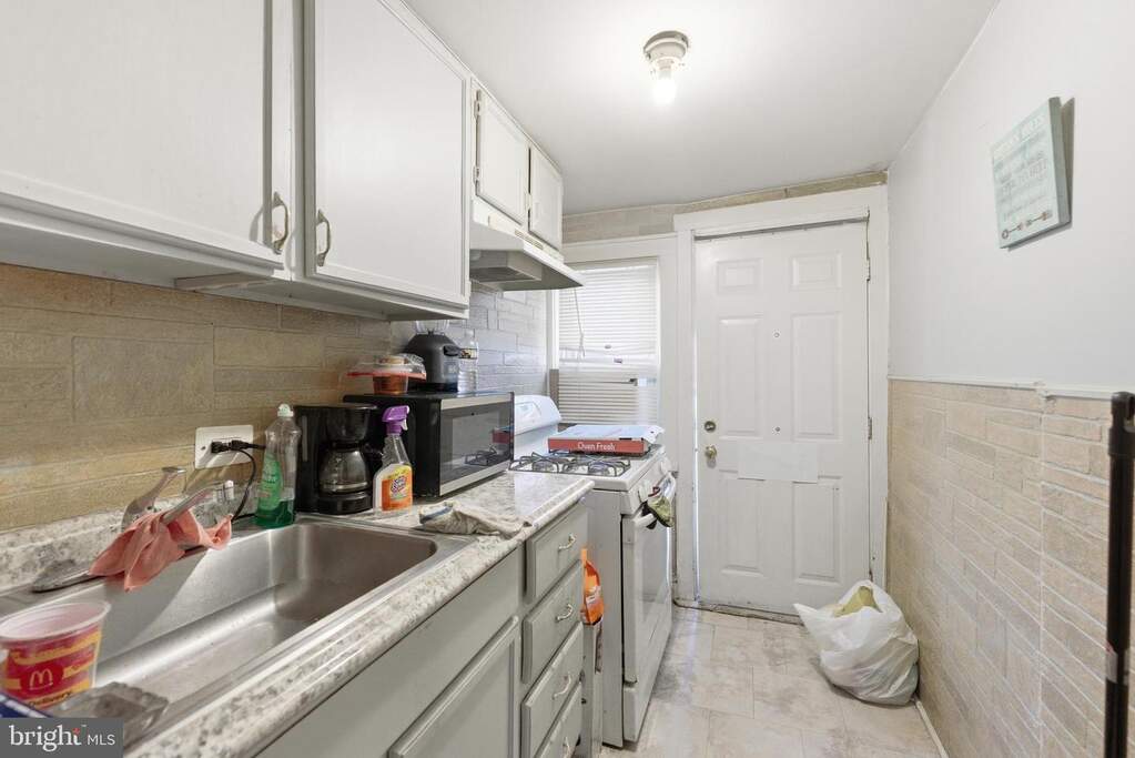 1079 Trent Road, Camden, NJ 08104 - View 5
