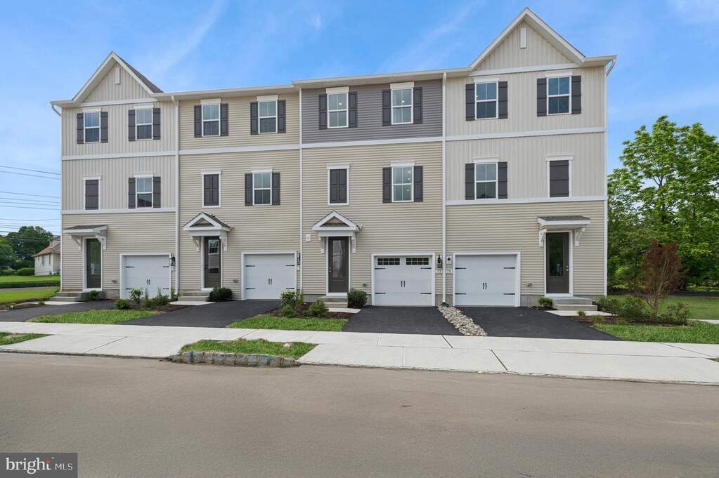 45 Silverbell Avenue, Berlin, NJ 08009, Berlin