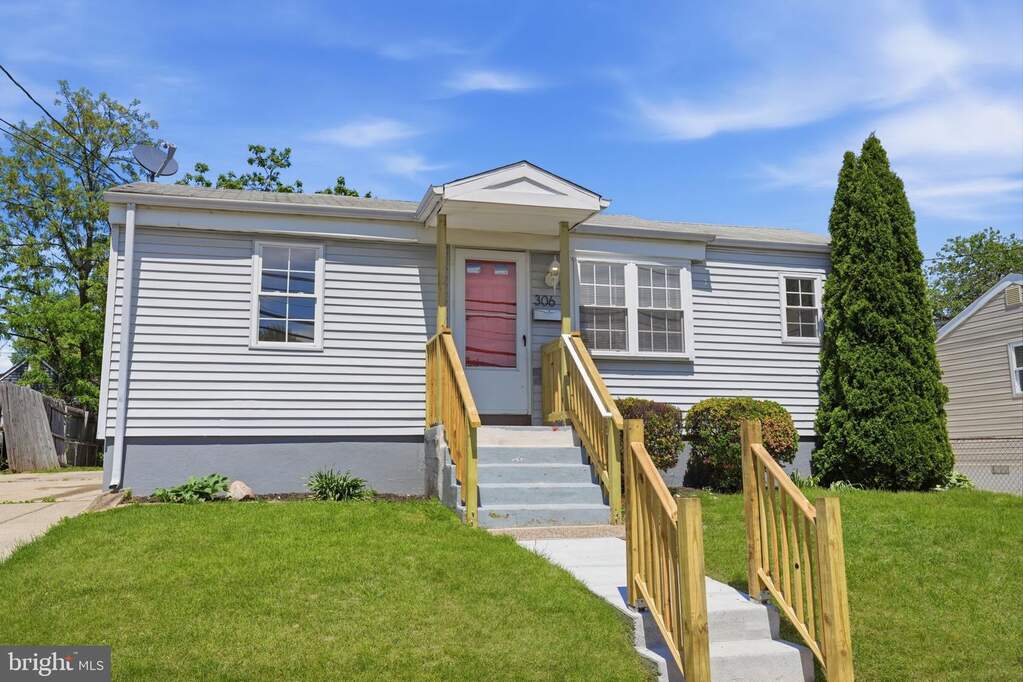 306 Baird Avenue, Mount Ephraim, NJ 08059, Mount Ephraim