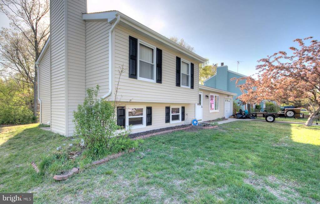 19 Aquila Lane, Sewell, NJ 08080 MLS NJGL2041370 RLAH properties