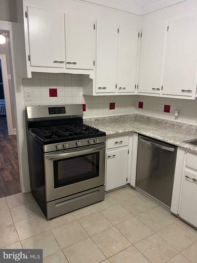 523 Lafayette Avenue, Trenton, NJ 08610 MLS NJME2037618 RLAH