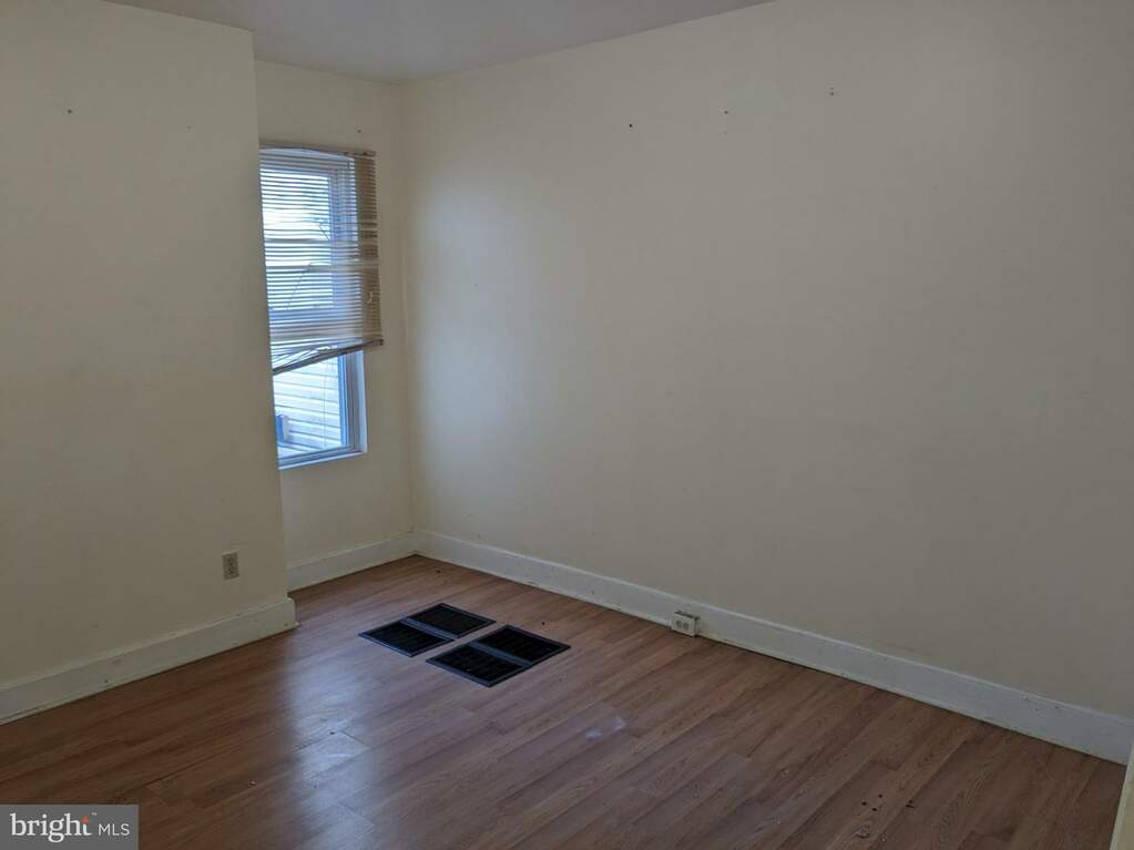 36 Jersey, Trenton, NJ 08611 MLS NJME2038036 RLAH properties