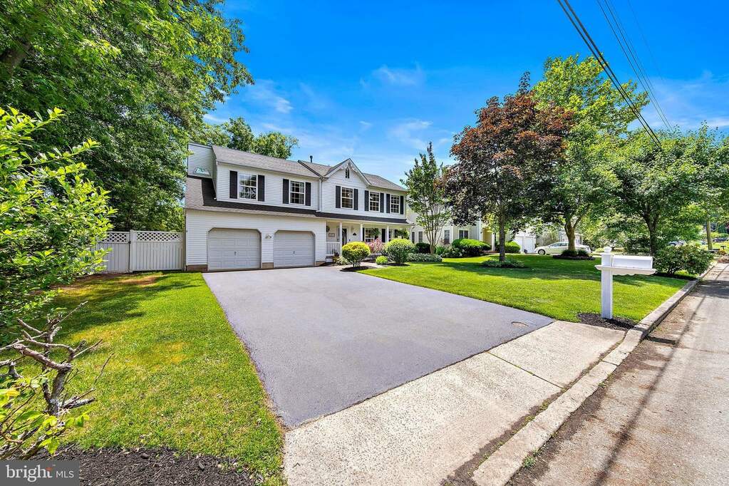 141 Gangway Lane, Manahawkin, NJ 08050 MLS NJOC2026318 RLAH