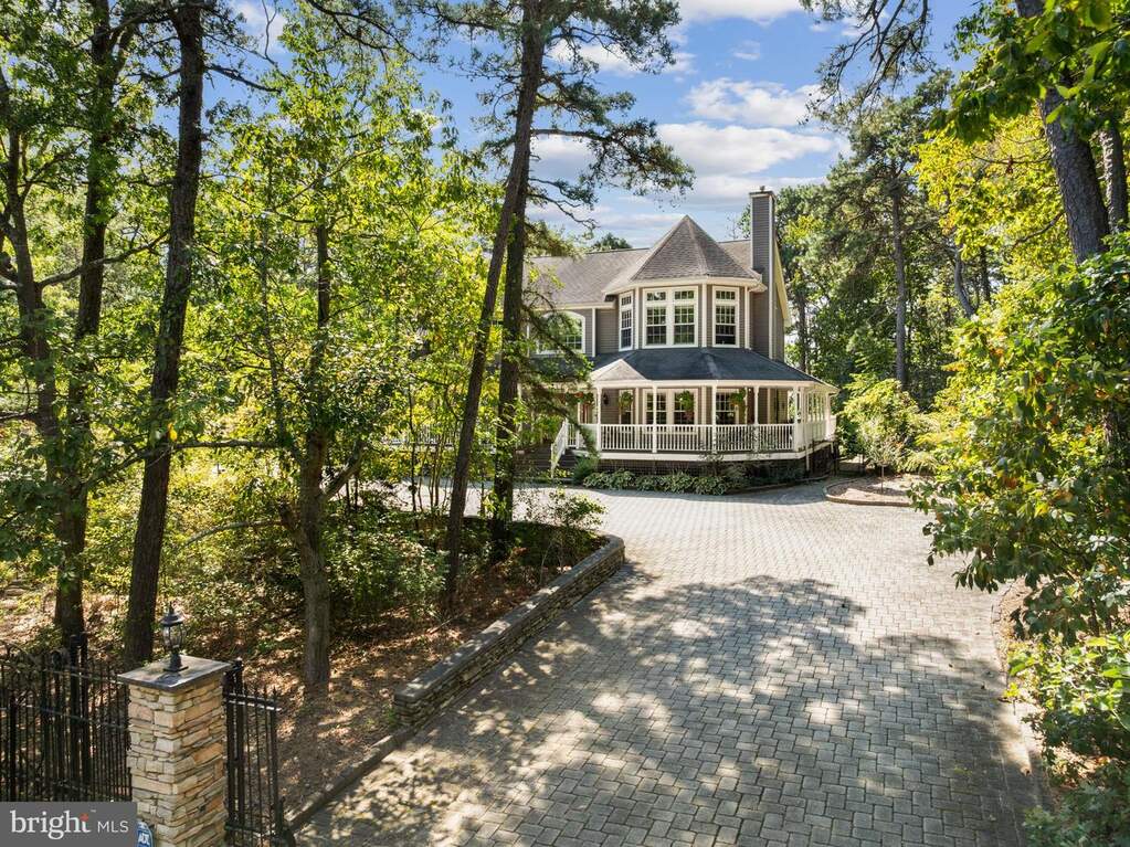 82 Mary Bell Road, Manahawkin, NJ 08050 | MLS# NJOC2038284 | RLAH ...