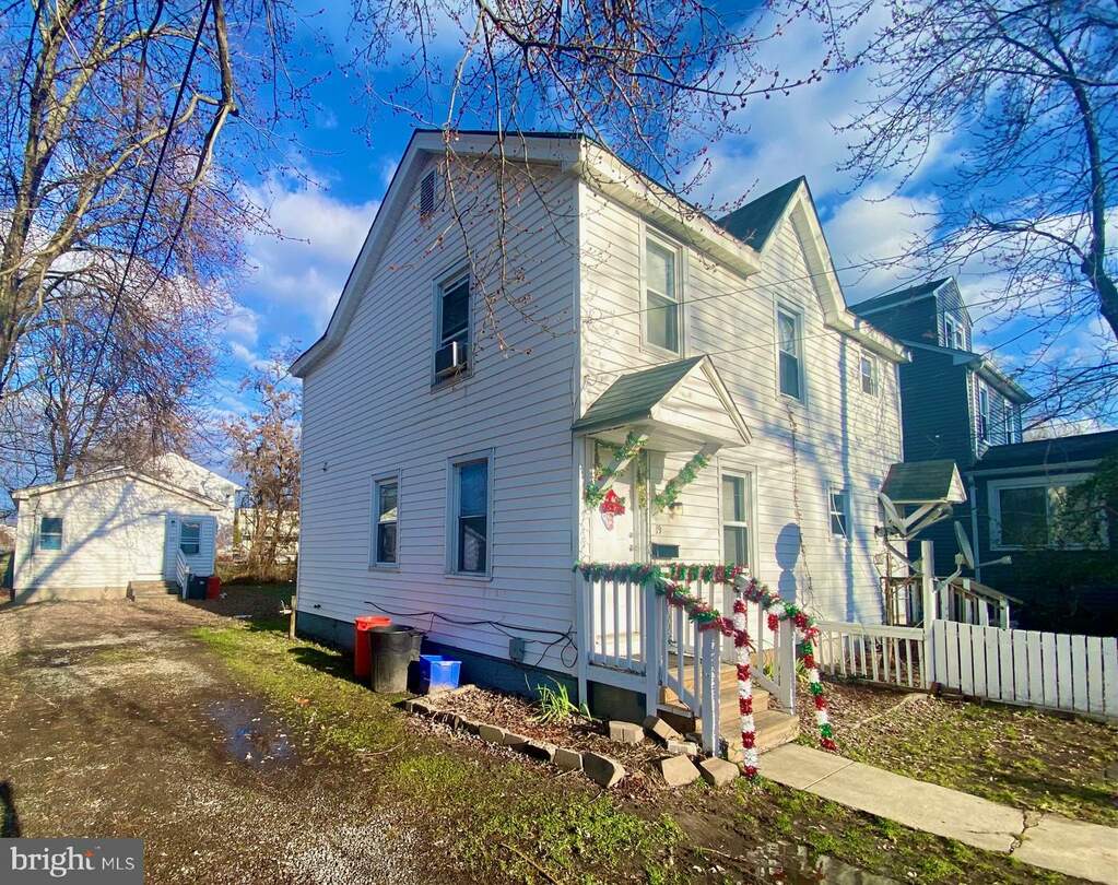 19 W Griffith Street, Penns Grove, NJ 08069 MLS NJSA2009622 RLAH