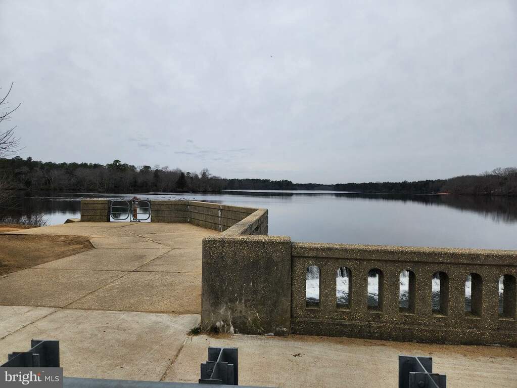 11 Dogwood Lane, Pittsgrove, NJ 08318 MLS NJSA2010016 RLAH properties