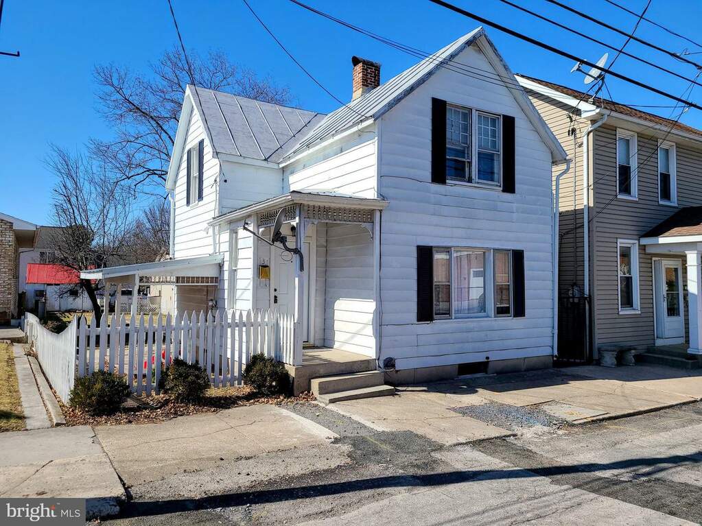 131 West Street, Gettysburg, PA 17325 MLS PAAD2011526 RLAH properties