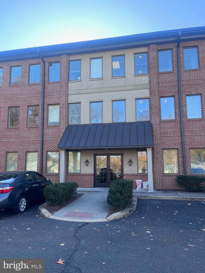 370 E Maple Avenue #104, Langhorne, PA 19047 | MLS# PABU2040898 | RLAH ...