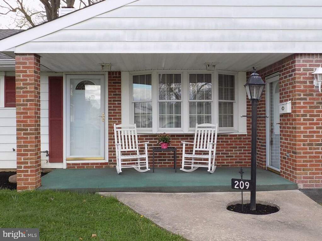 209 Stanford Road, Fairless Hills, PA 19030 MLS PABU2068686 RLAH