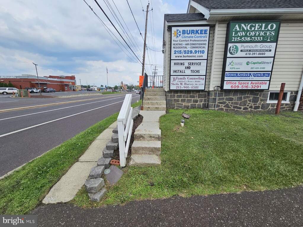 1534 W Broad Street #700, Quakertown, PA 18951 - View 3