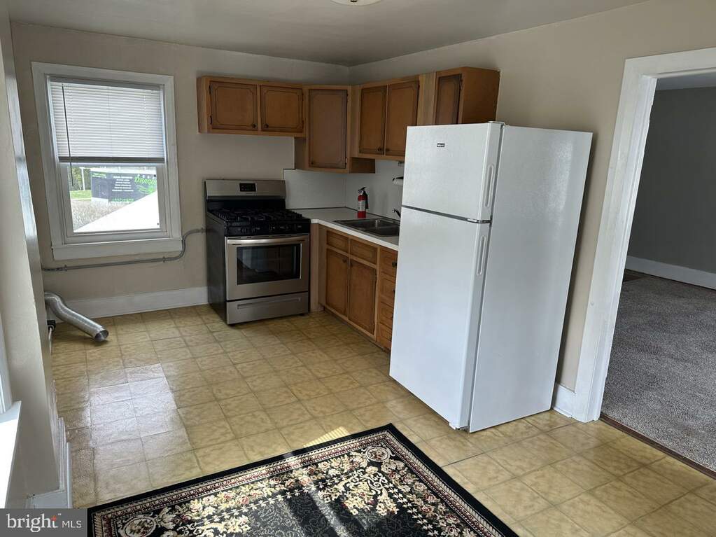 14 S York Street 2ND FLOOR, Mechanicsburg, PA 17055 MLS PACB2029246