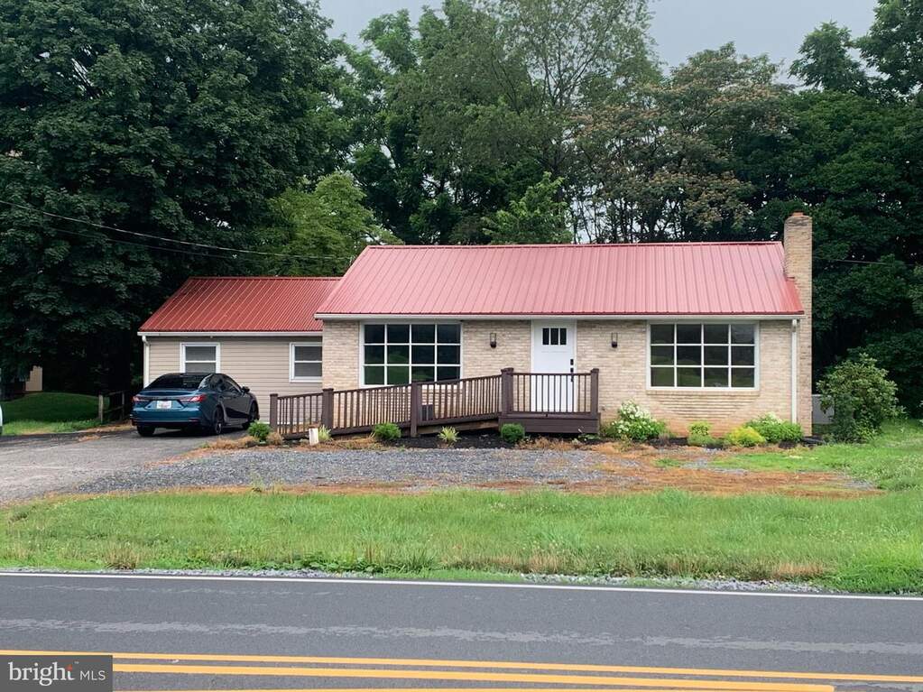 390 Alexander Spring Road, Carlisle, PA 17015, Carlisle