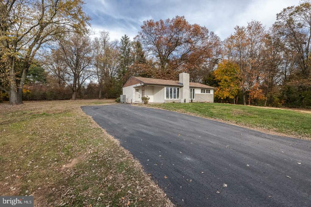 1201 Bickel Road, Pottstown, PA 19465 MLS PACT2057706 RLAH properties