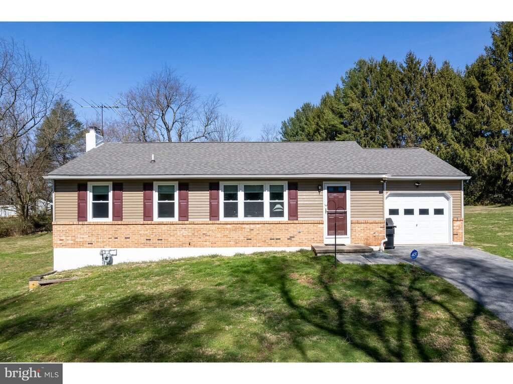 9 Keno Lane, West Grove, PA 19390 MLS PACT2061558 RLAH properties