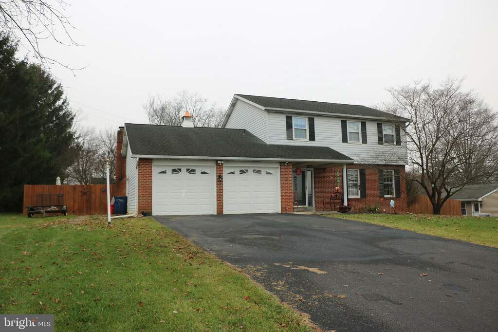 1812 Hearthstone Lane, Middletown, PA 17057 MLS PADA2029404 RLAH
