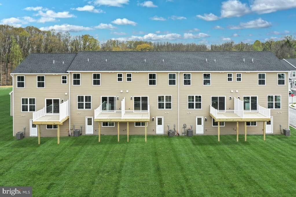 8177 Lenker Drive 2604, Harrisburg, PA 17112 MLS PADA2029498 RLAH