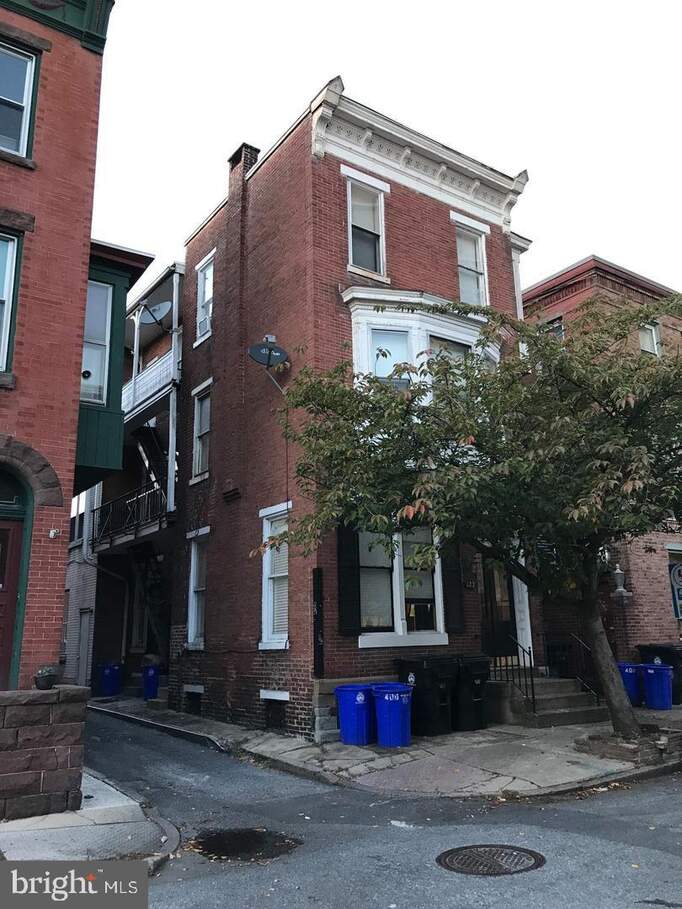 122 South Street, Harrisburg, PA 17101 - View 2