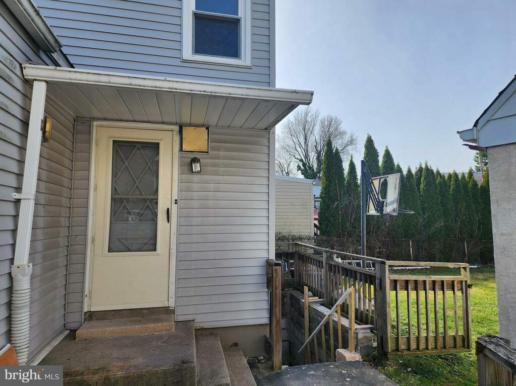 1200 Church Street, Brookhaven, PA 19015 MLS PADE2063626 RLAH