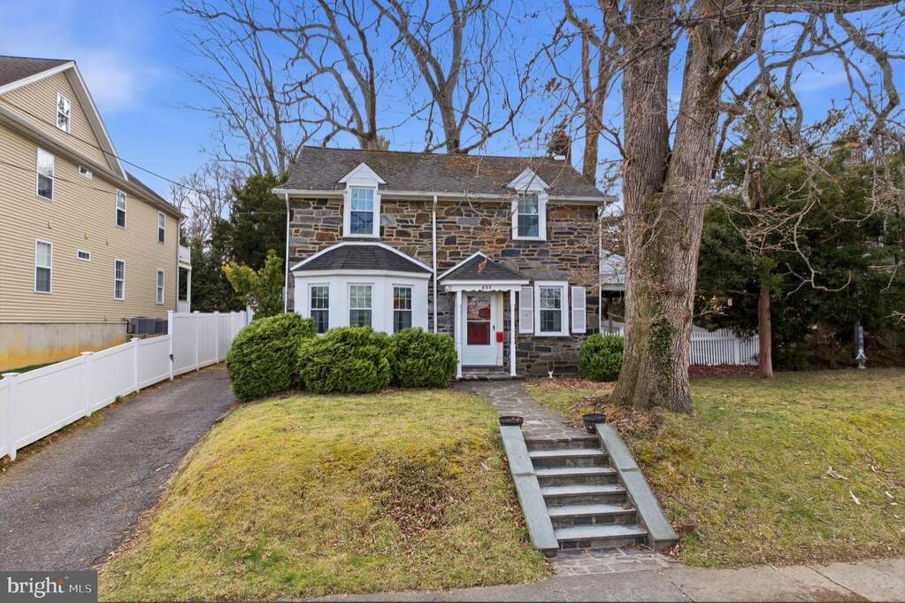 825 N Jackson Street, Media, PA 19063, Media