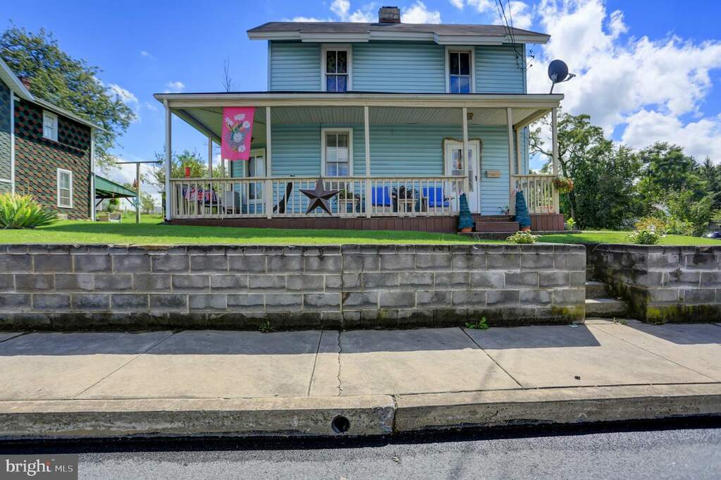 586 Hollywell Avenue, Chambersburg, PA 17201 MLS PAFL2020114 RLAH