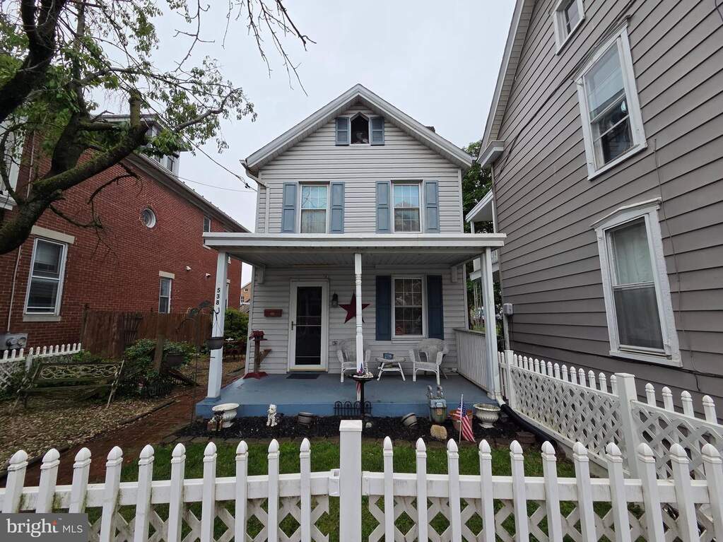 538 E E Queen Street, Chambersburg, PA 17201, Chambersburg