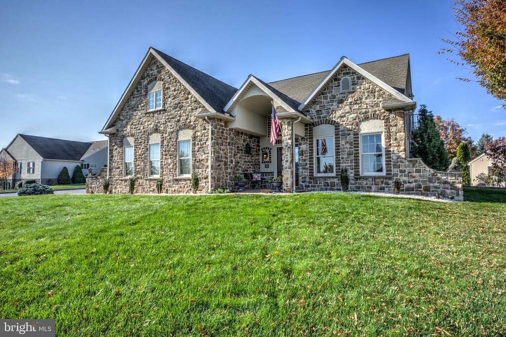 761 Heather Ridge, Manheim, PA 17545 MLS PALA2043278 RLAH properties